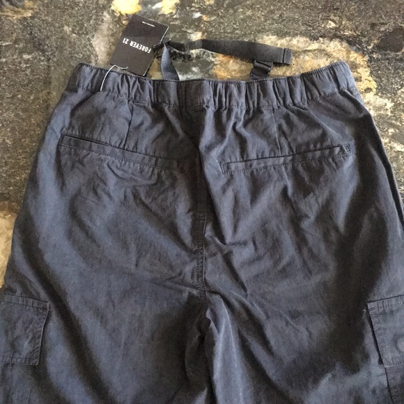 Forever 21 Black Cargo Pants - Picture 6 of 7